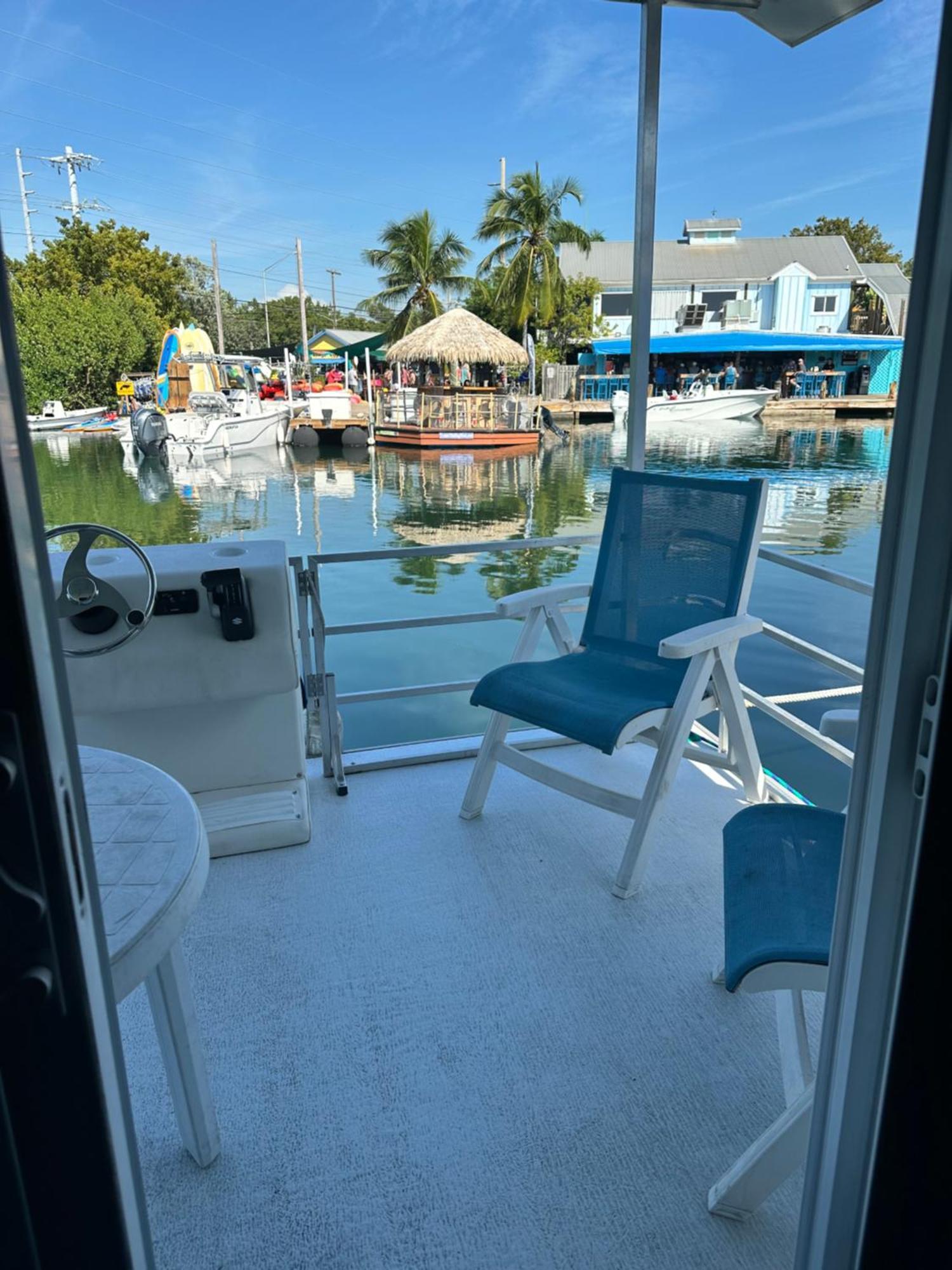 Aqua Lodges At Hurricane Hole Marina 스톡 아일랜드 외부 사진